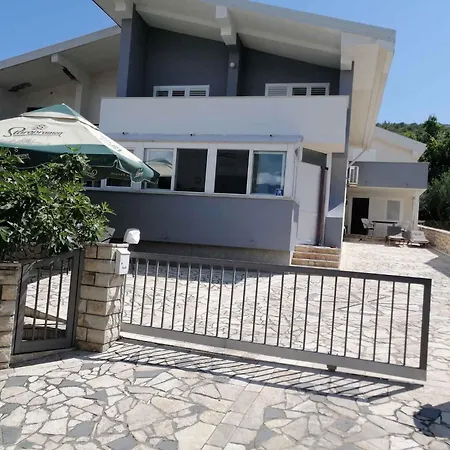 In Vinjerac/paklenica Riviera 27673